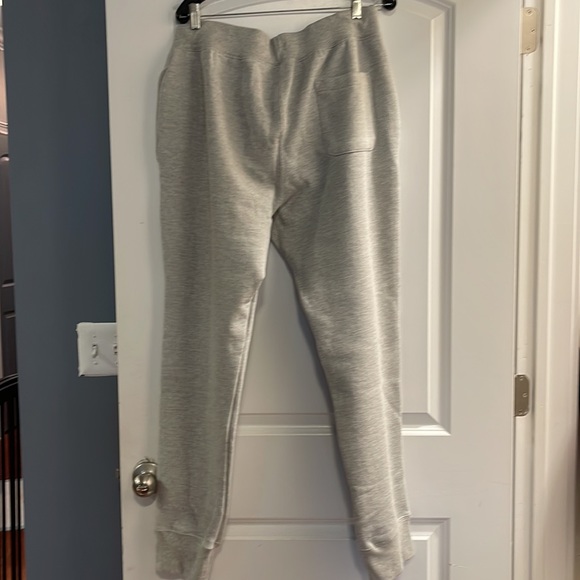 Champion gray embroidered logo joggers xl - Picture 4 of 5